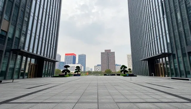 如何选择适合企业的定制服务？